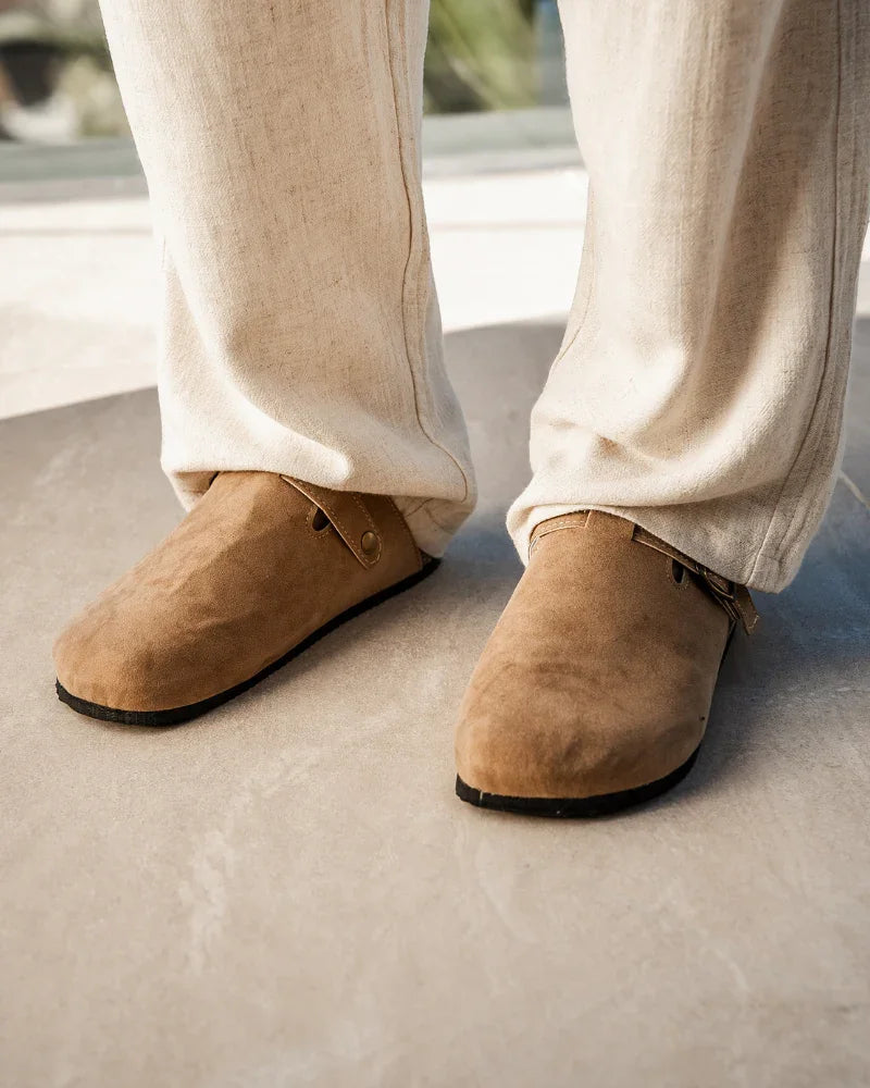 Old Money Suede Sandals – Striking and comfortable style