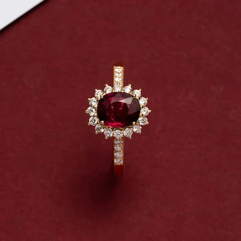 Anel Royal Red com Zircônias em Prata 925 banhado em OURO 18K - Sundian