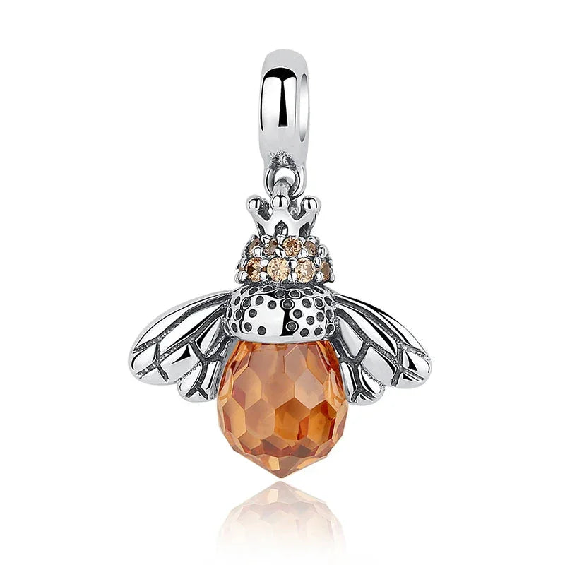 Collar de abeja con circonitas en plata de ley 925