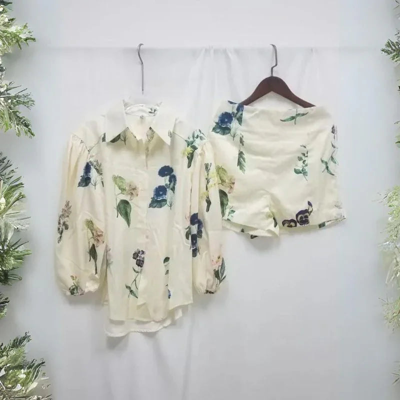 Vallie Set – Striking and comfortable style