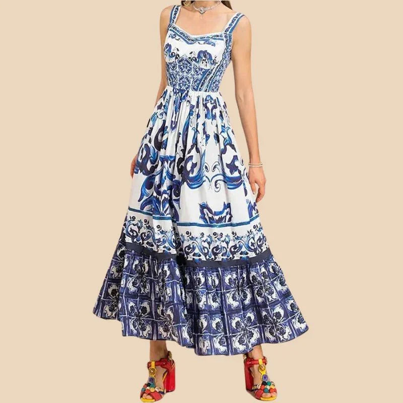 Maggie Dress – Modern design with a classic touch