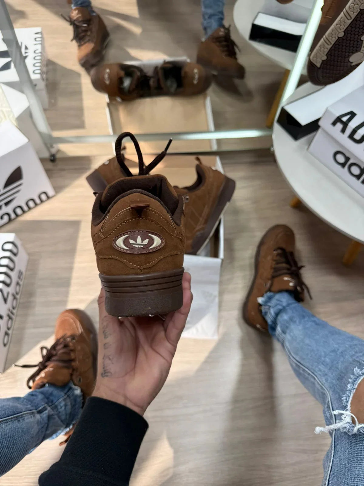 Adidas 2000 Premium Marrom - Sundian