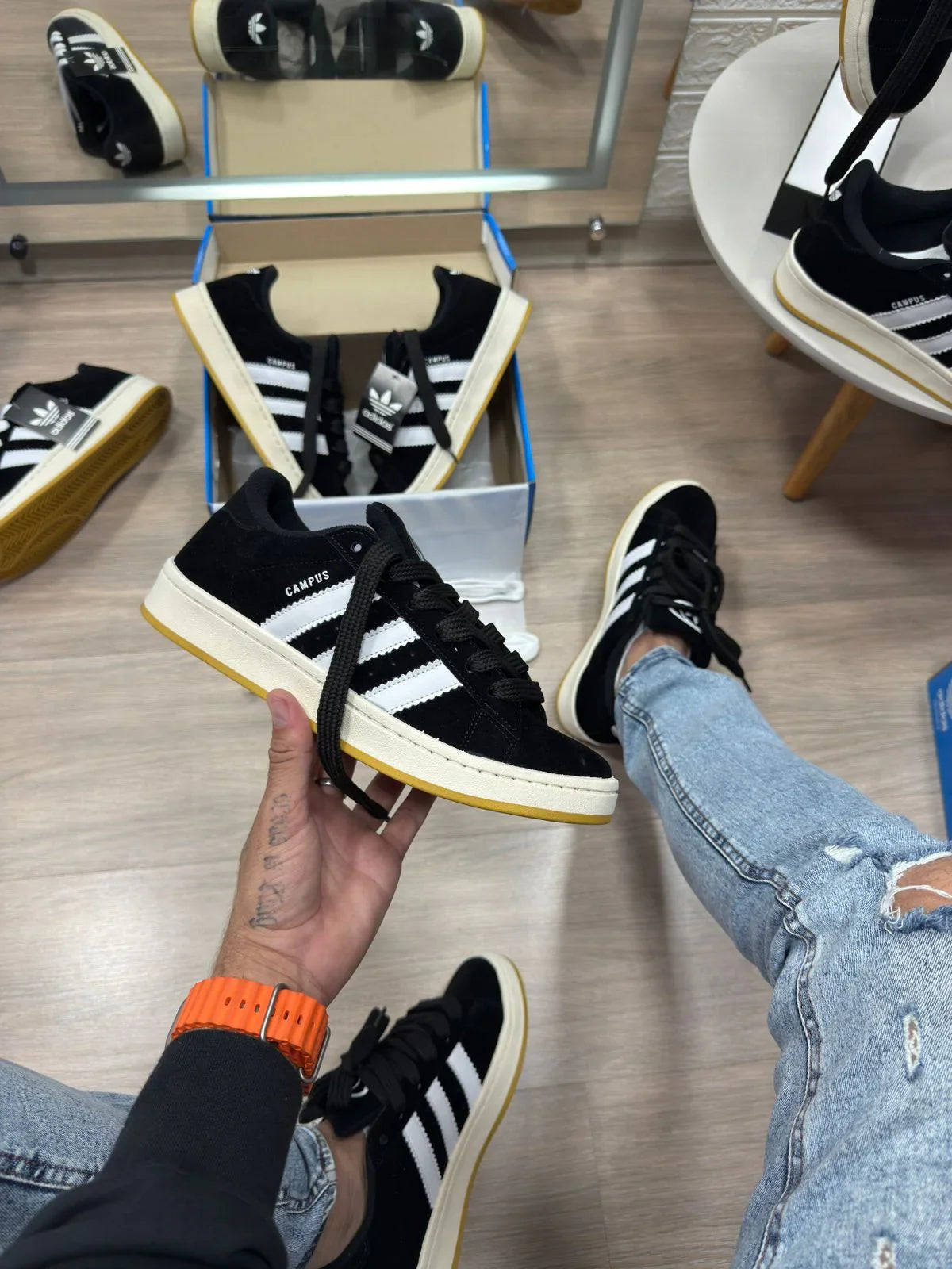 Adidas Campus Branco e Preto Unissex - Sundian