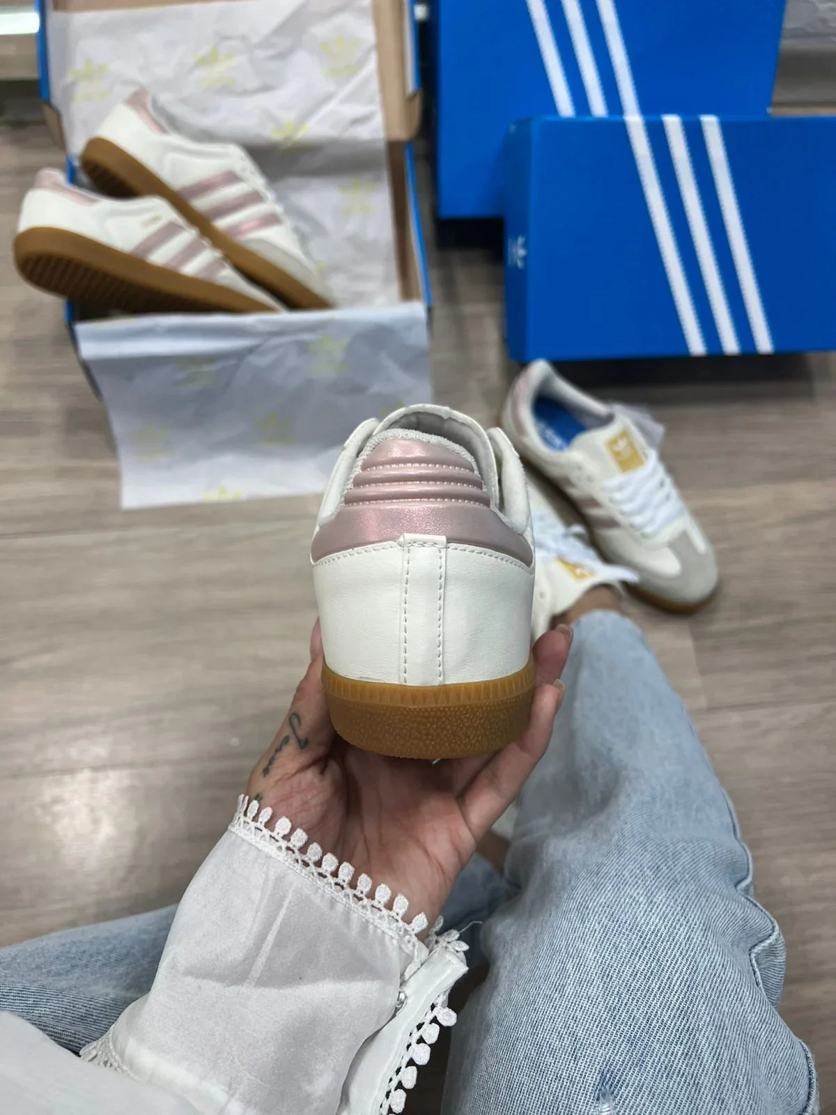 Adidas Samba Premium Branco e Rosa - Sundian