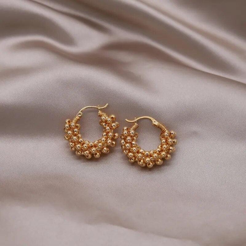 Brinco Argola em Pérolas Douradas Banhado a Ouro 18k - Sundian - Sundian