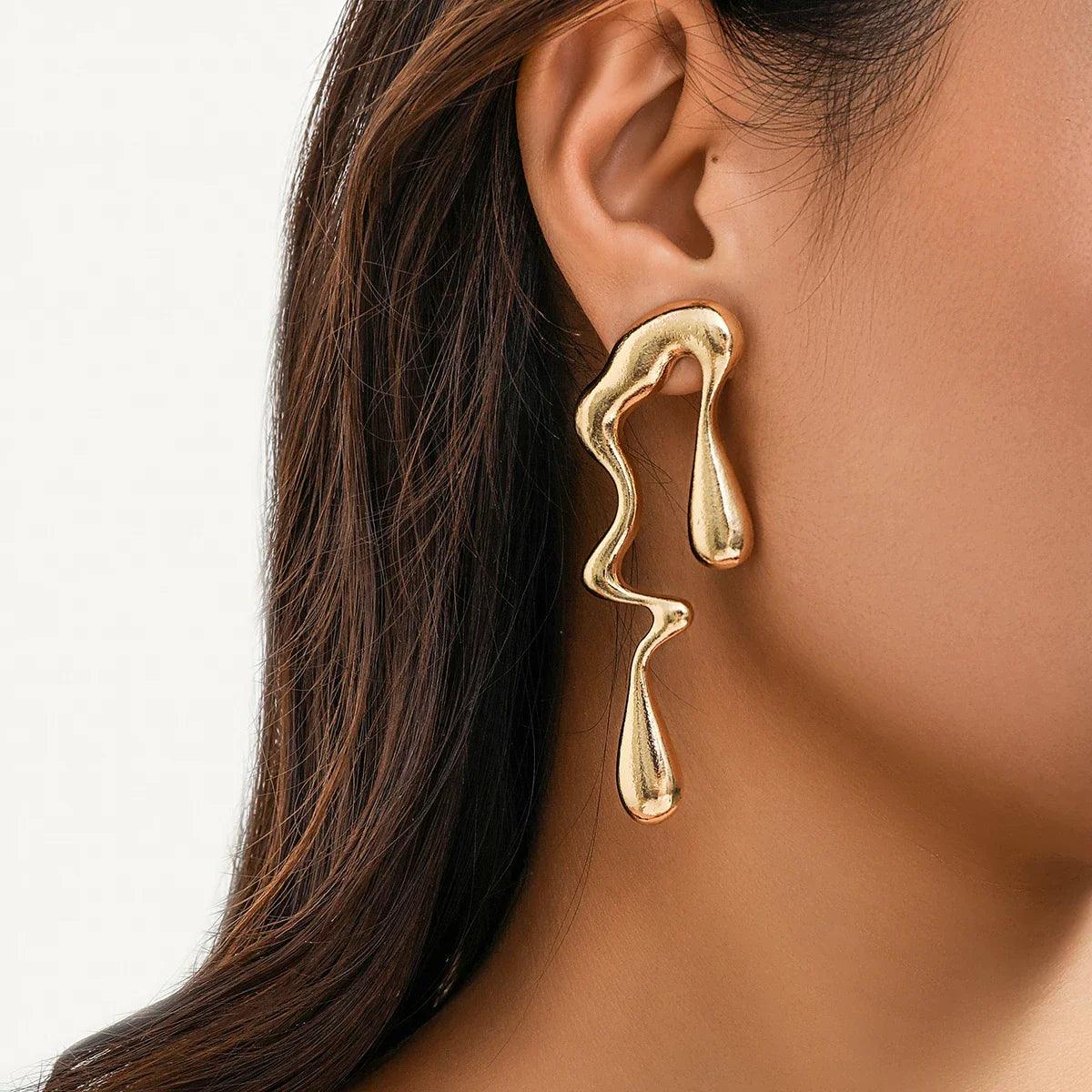 Brinco Charme Derretido Banhado a Ouro 18k - Sundian