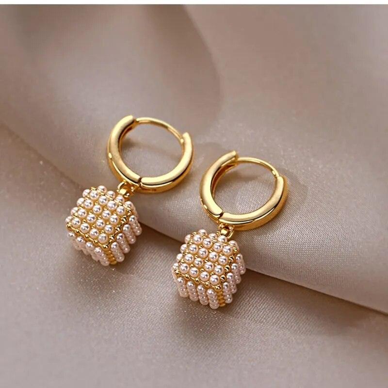 Brinco Quadrado com Pérola Banhado a Ouro 18K - Sundian - Sundian