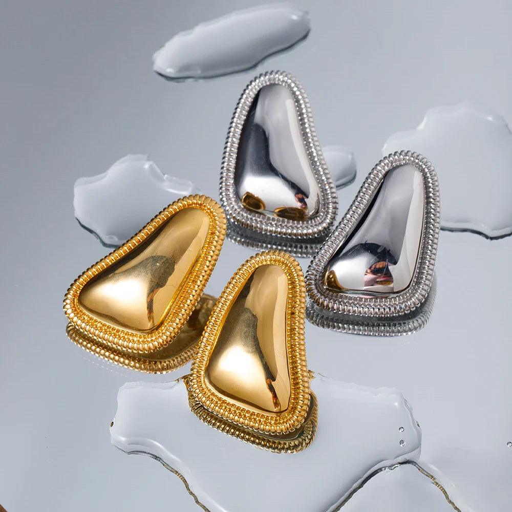 Brinco Triangular Banhado a Ouro 18K - Sundian - Sundian