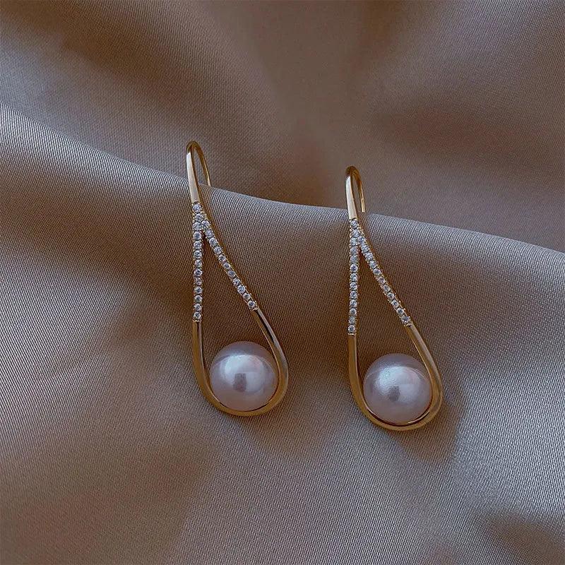 Brinco de Gota com Pérola Banhado a Ouro 18k - Sundian - Sundian