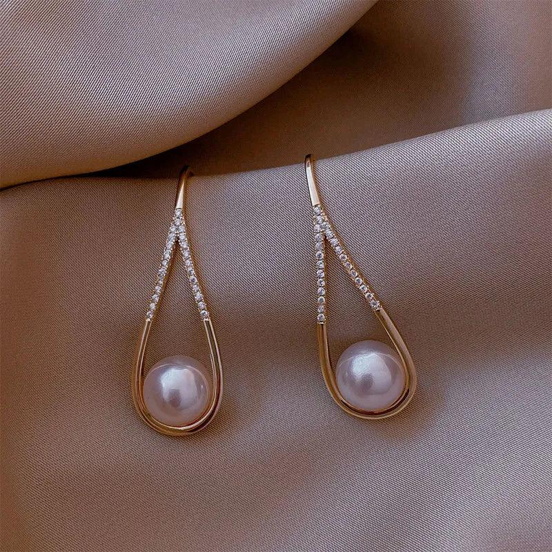 Brinco de Gota com Pérola Banhado a Ouro 18k - Sundian - Sundian