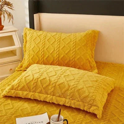 Velvety Quilted Winter Mattress Cover