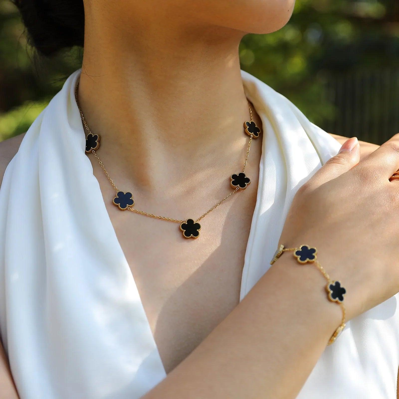 Colar Trevo Preto Banhado a Ouro 18k - Sundian - Sundian