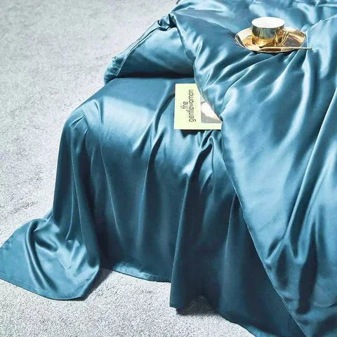 SatinDream Complete Satin Bedding Set