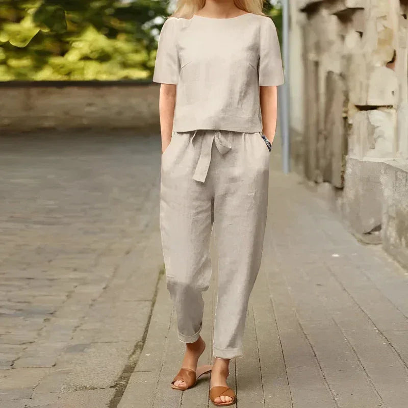 Women's Summer Top and Pants Set – Modern design with a classic touch