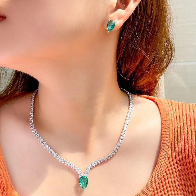 Conjunto Colar e Brinco com Cristal Esmeralda - Sundian - Sundian