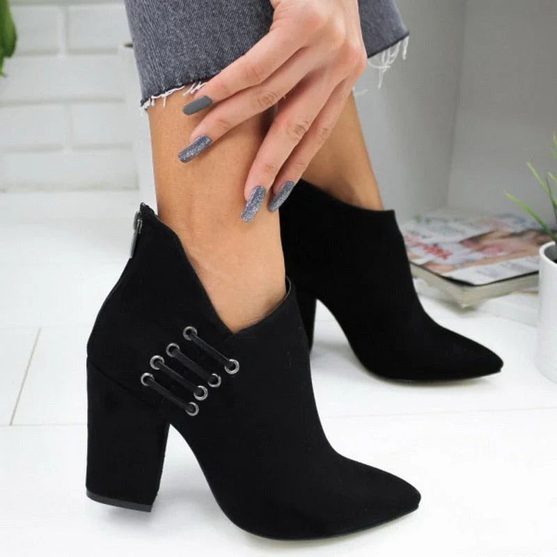 Mélie-Rose Boot – Elegance and comfort for everyday wear