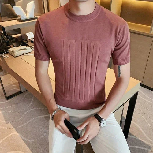 Knitted T-shirt - Collapse - Charm and lightness in one look