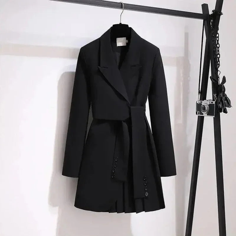 Sobretudo Leslie – Charme e leveza em um só look