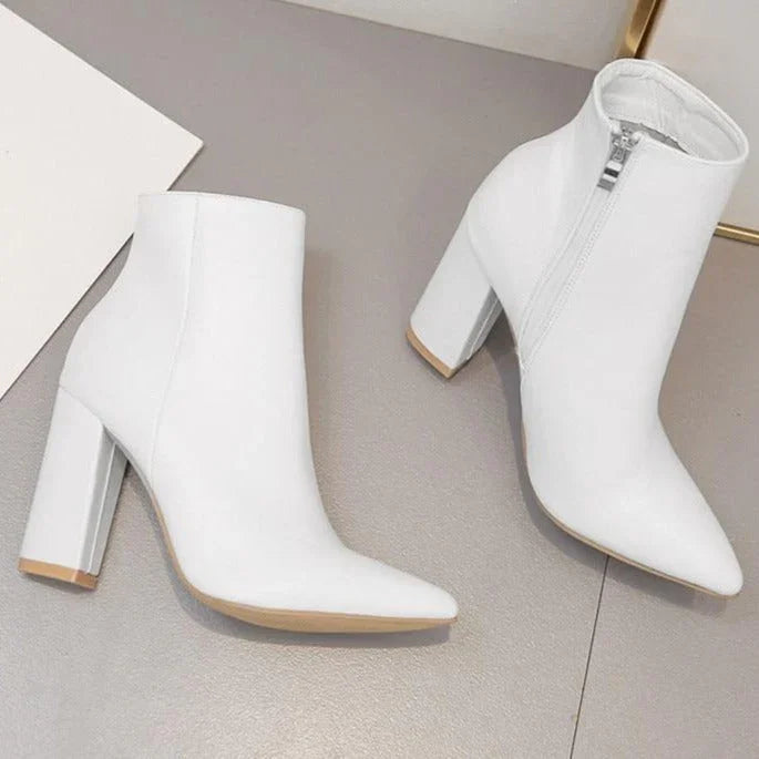 Mary Ann Boot – Striking and Comfortable Style