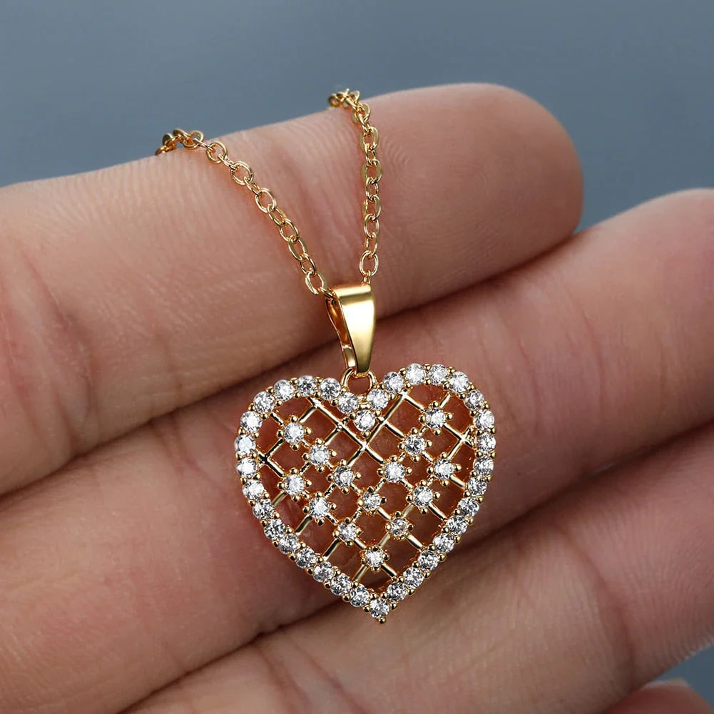 Colar Coração de Brilhantes Banhado a Ouro 18K