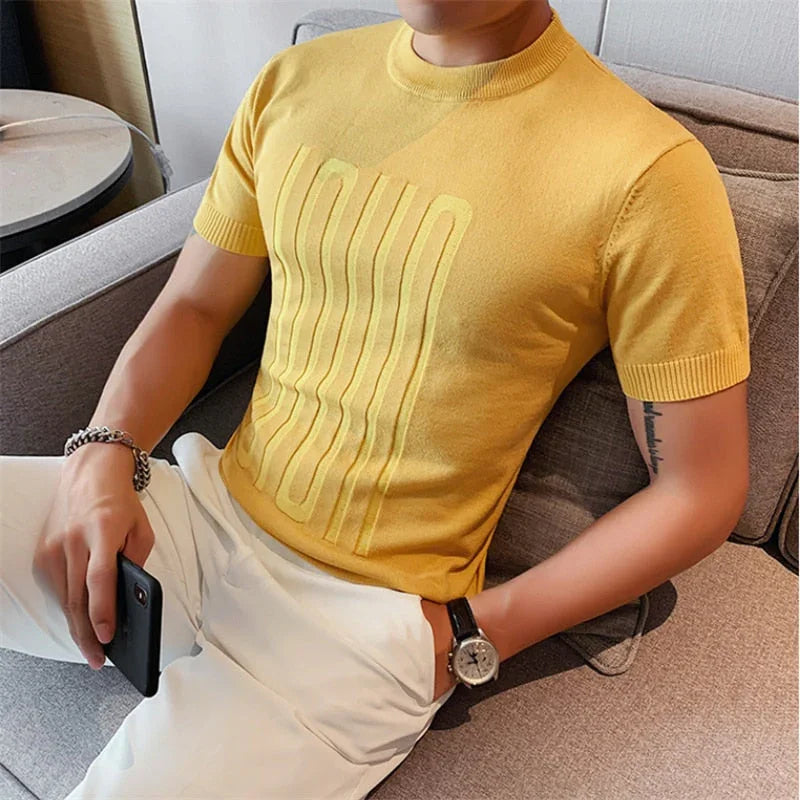 Knitted T-shirt - Collapse - Charm and lightness in one look