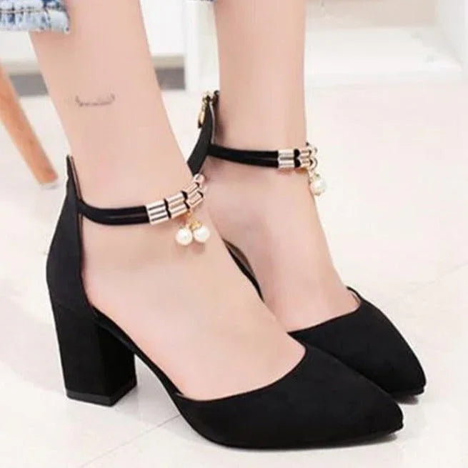 Audrey Sandal – Versatile, lightweight and very stylish
