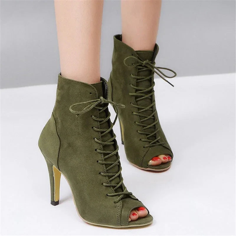 Hannah Boots – Striking and comfortable style
