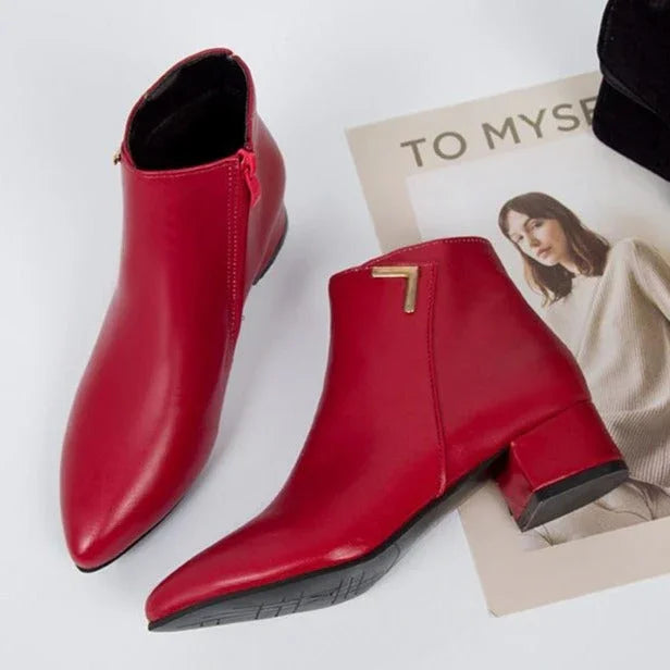 Augustine Boot – Elegance and comfort for everyday wear