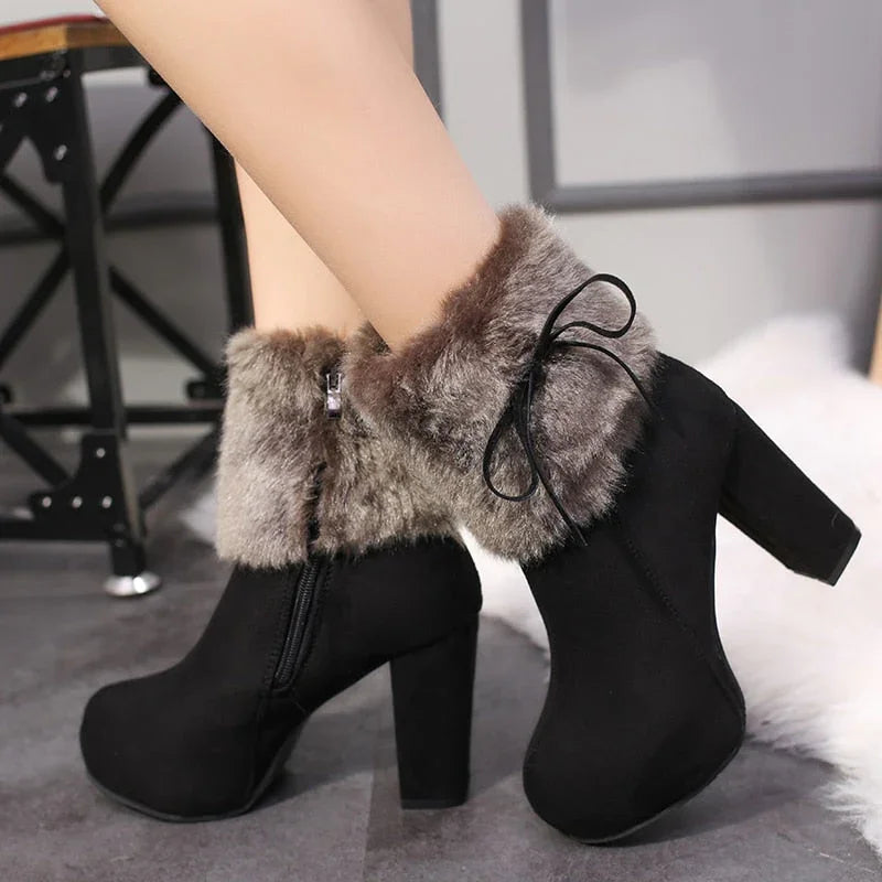 Anika Boots – Charm and lightness in one look