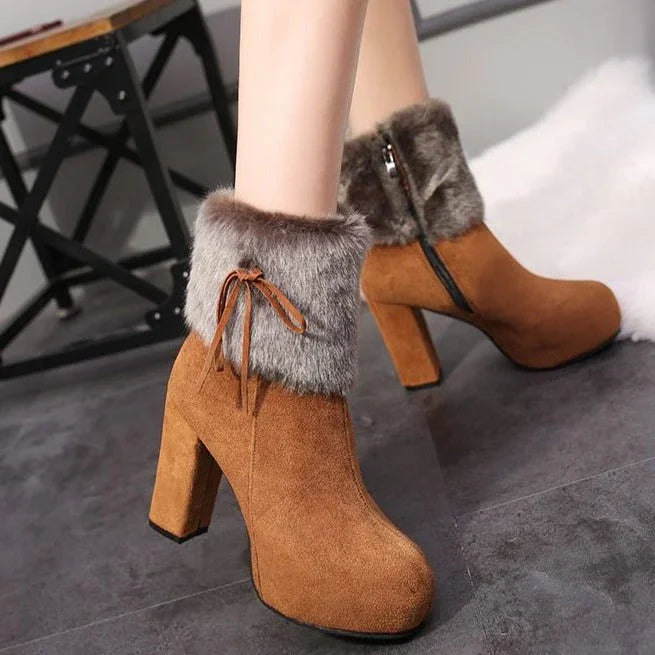 Anika Boots – Charm and lightness in one look