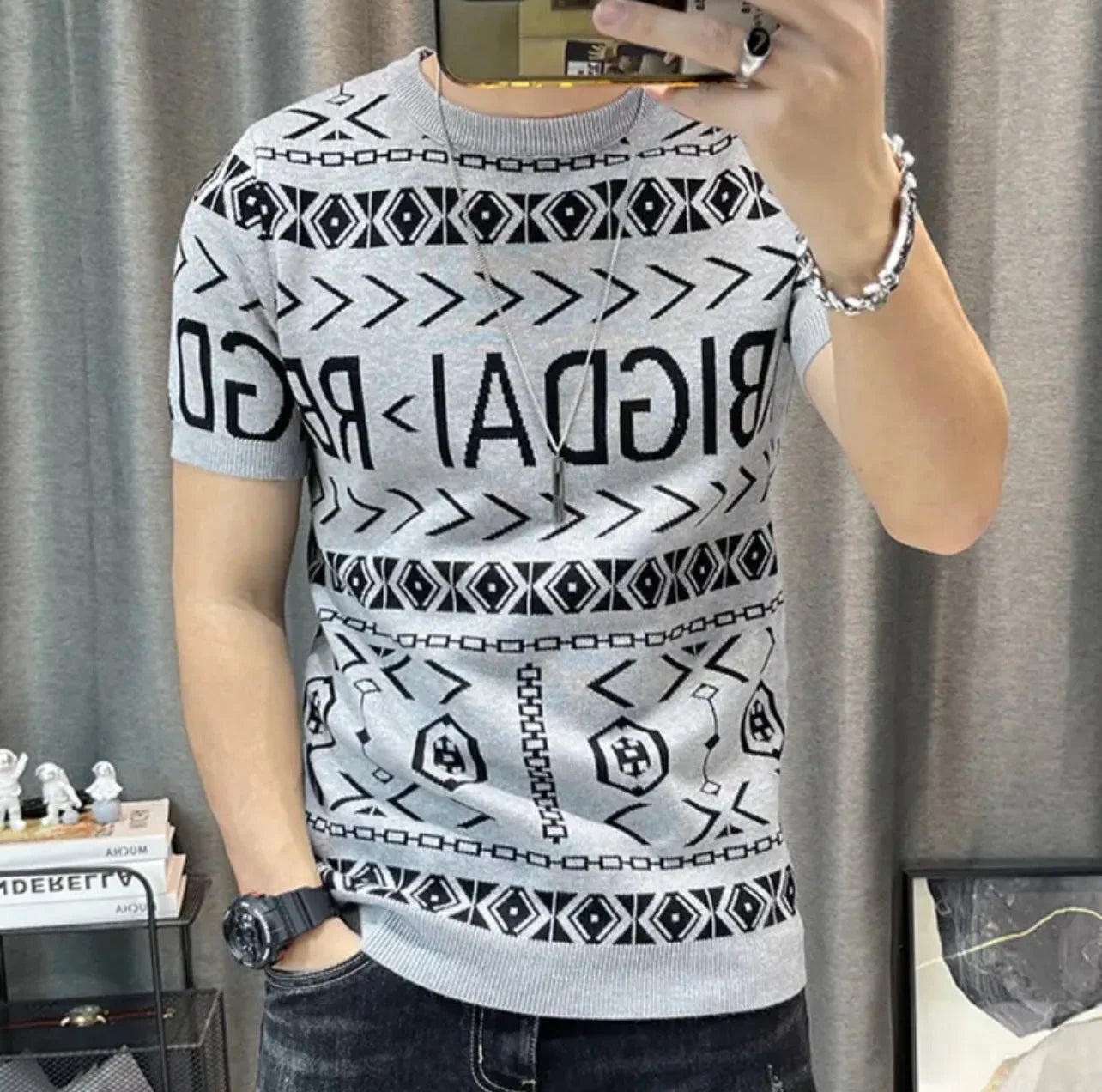 Knitted T-Shirt - Midset - Ideal for any occasion