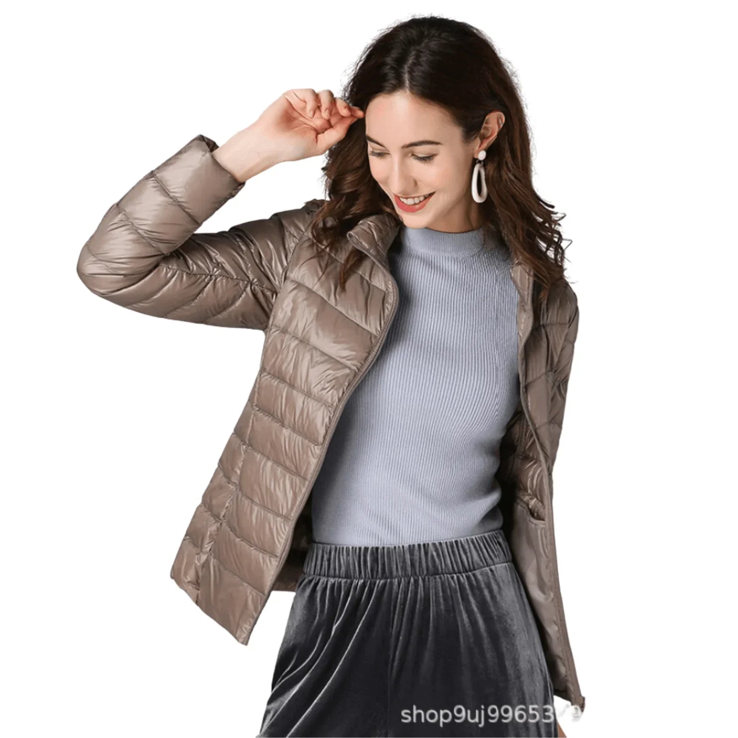 Jaqueta Puffer Feminina Impermeável Ultraleve Dobrável – Elegância e conforto para o dia a dia