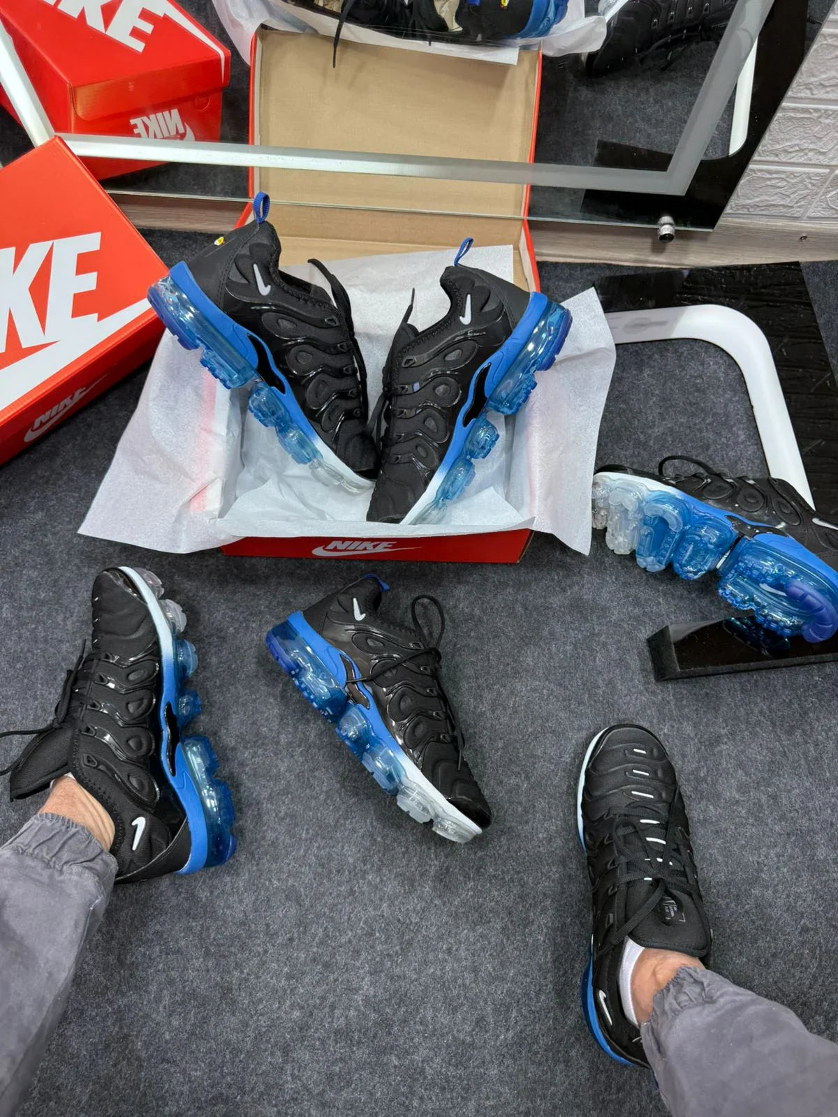 Nike Vapor Max Plus Negro y Azul