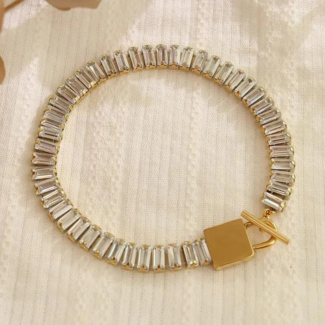 Pulsera Riviera bañada en oro de 18 quilates: encanto y ligereza en un solo look