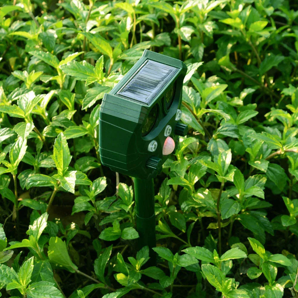 Waterproof Ultrasonic Solar Animal and Pest Repeller - PestFree