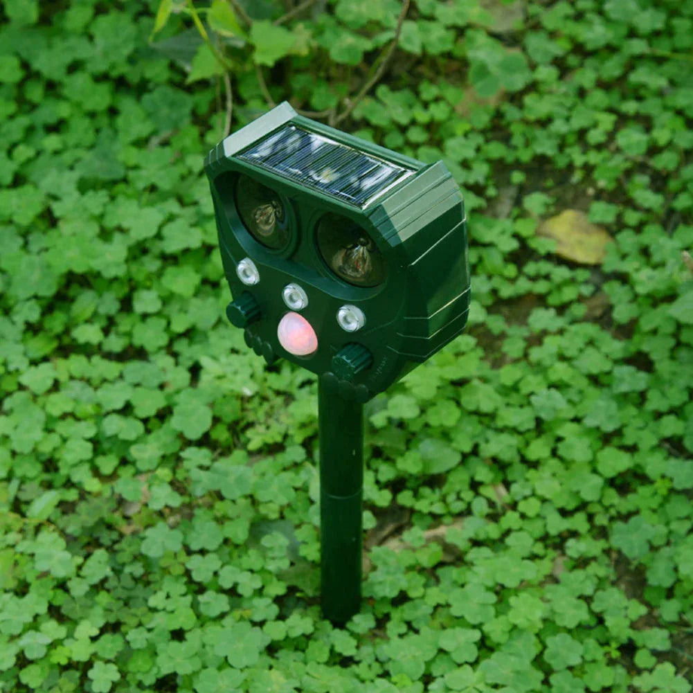 Waterproof Ultrasonic Solar Animal and Pest Repeller - PestFree