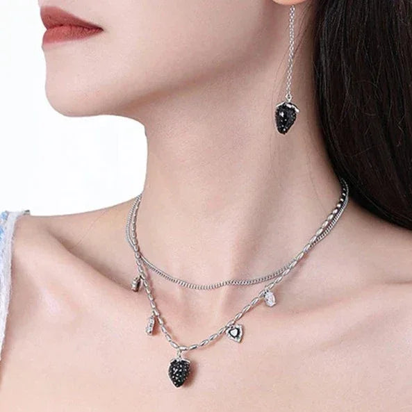 Collar de fresa negra - Cadena de 45 cm