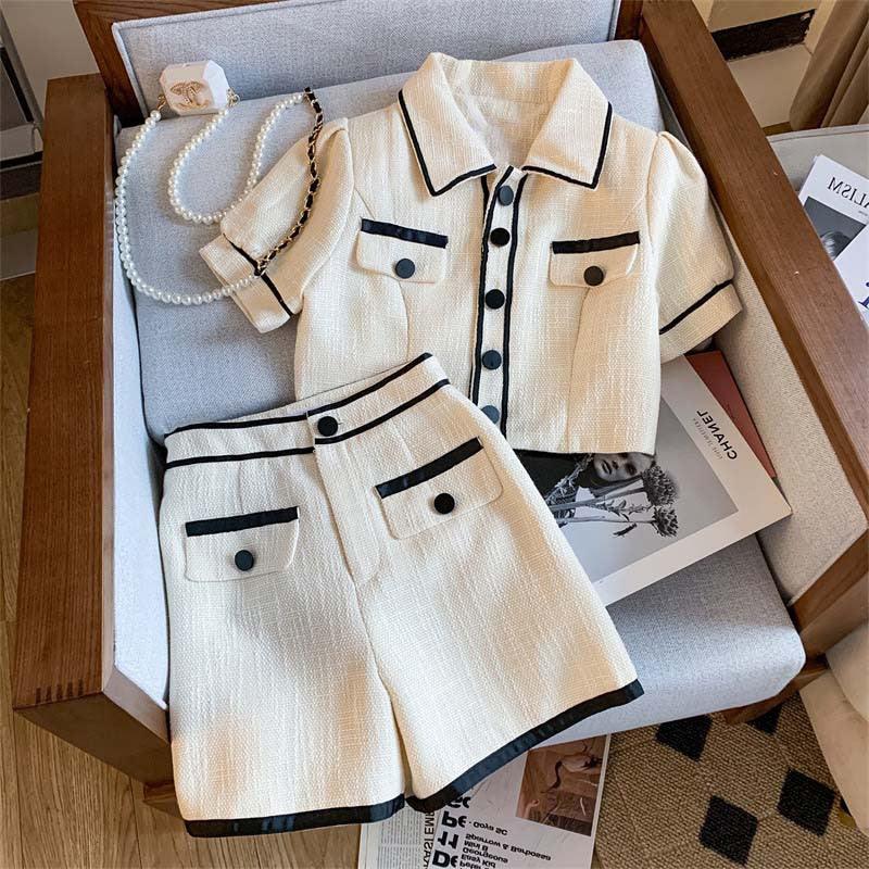 Denise Set – Versatile, light and very stylish
