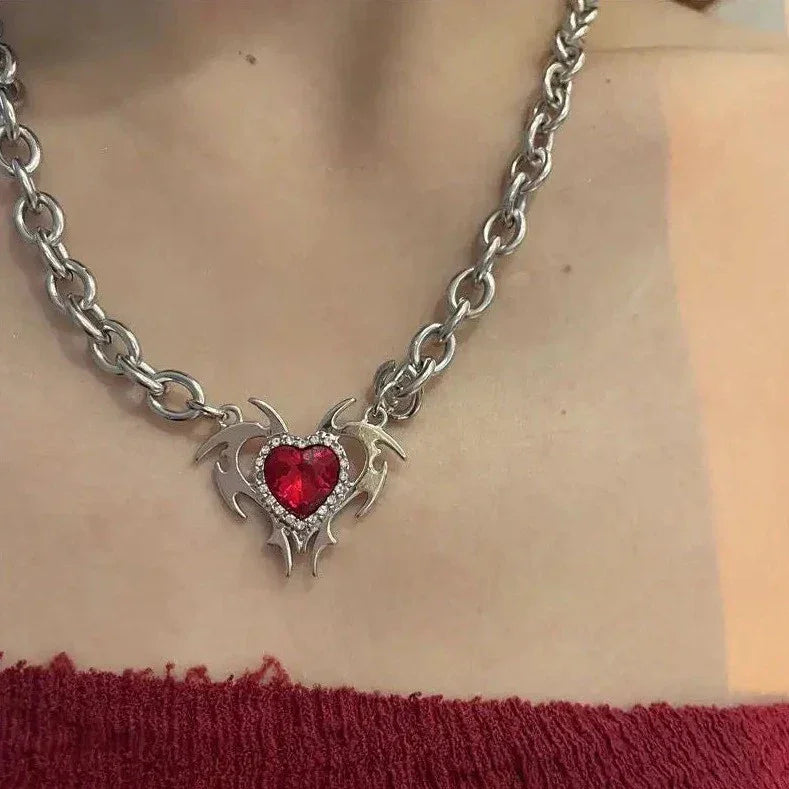 Collar Sagrado Corazón con Circonitas Rojas