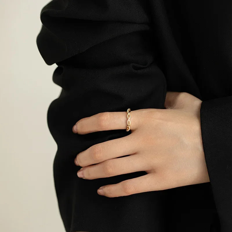 Anel Luxury Ouro cravejado com Zircônia – Visual encantador para brilhar - Sundian