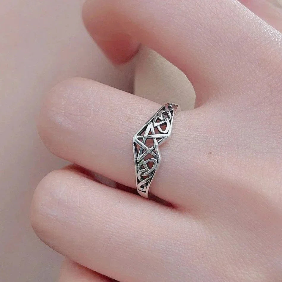Anel Witch Star em Prata 925 - Sundian