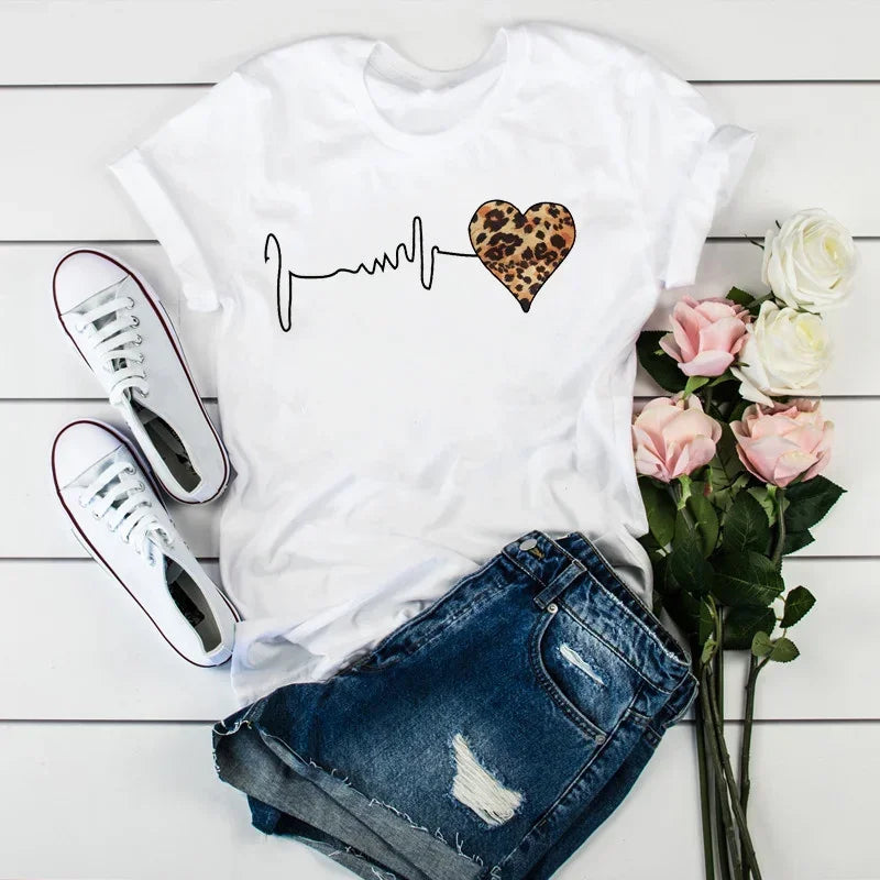 Women's 90's Leopard Heartbeat Printed T-Shirt