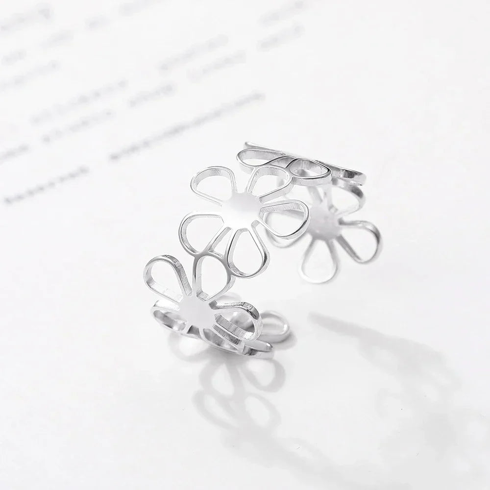 Anel Ajustável Flores Delicadas – Design moderno com toque clássico - Sundian
