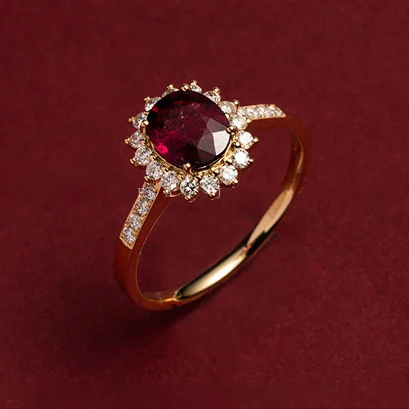 Anel Royal Red com Zircônias em Prata 925 banhado em OURO 18K - Sundian
