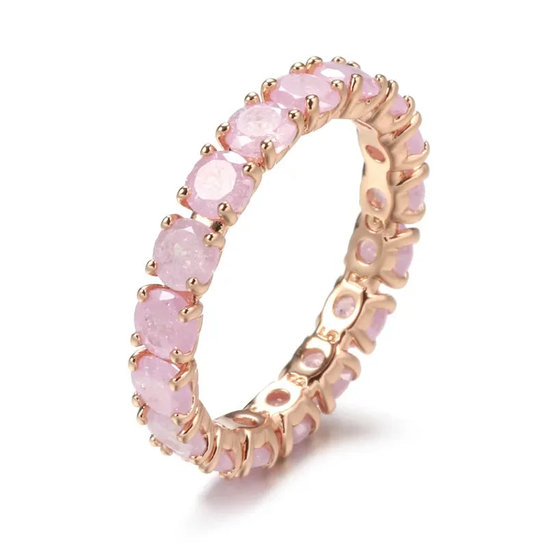 Anel Dourado Cravejado com Cristais de Zircônia – Estilo marcante e confortável - Sundian