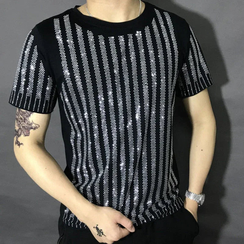 T-shirt - Blaid – Charm and lightness in one look
