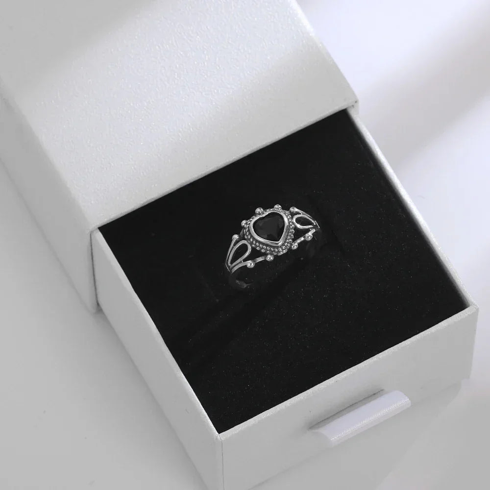 Anel Dark Heart em Prata 925 Ajustável — Design Gótico Elegante e Atemporal - Sundian