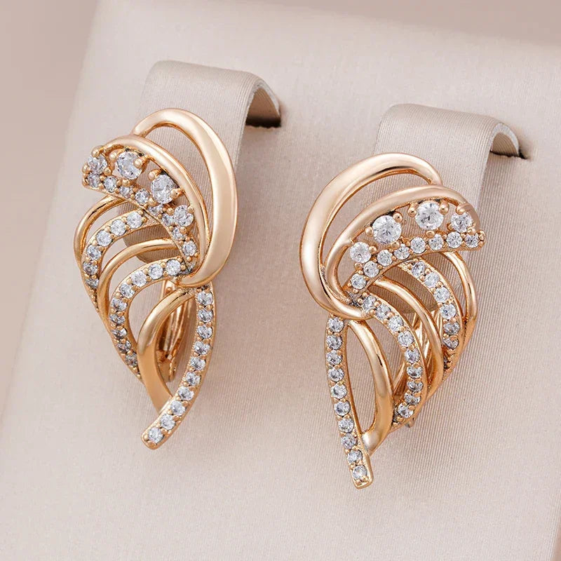 Brinco Angelical com Zircônia – Charme e leveza em um só look