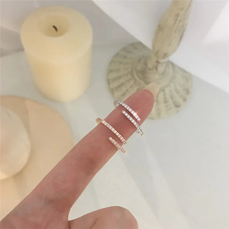 Anel Ajustável Delicado com Zircônia – Toque suave e visual encantador - Sundian