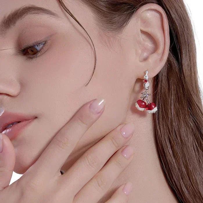 Par de pendientes Cherry Bomb
